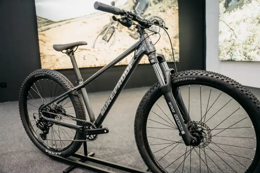 NUKEPROOF TRACKER SPORT